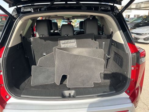 Certified 2023 Nissan Pathfinder SL w/ SL Premium Package image 12