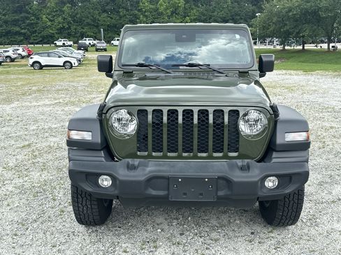 Used 2024 Jeep Wrangler Unlimited Sport AWD/4WD image 2