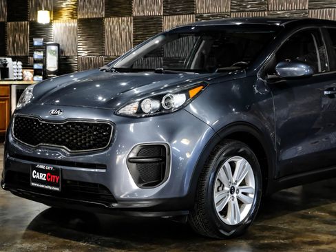 Used 2018 Kia Sportage LX FWD image 8