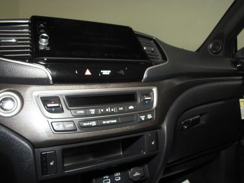 Certified 2025 Honda Ridgeline TrailSport image 7