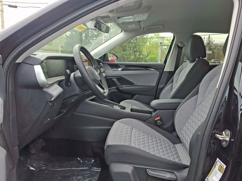 New 2026 Volkswagen Tiguan S AWD/4WD image 9