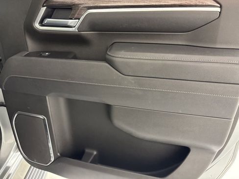 Used 2025 Chevrolet Silverado 2500 LTZ w/ LTZ Premium Package image 47