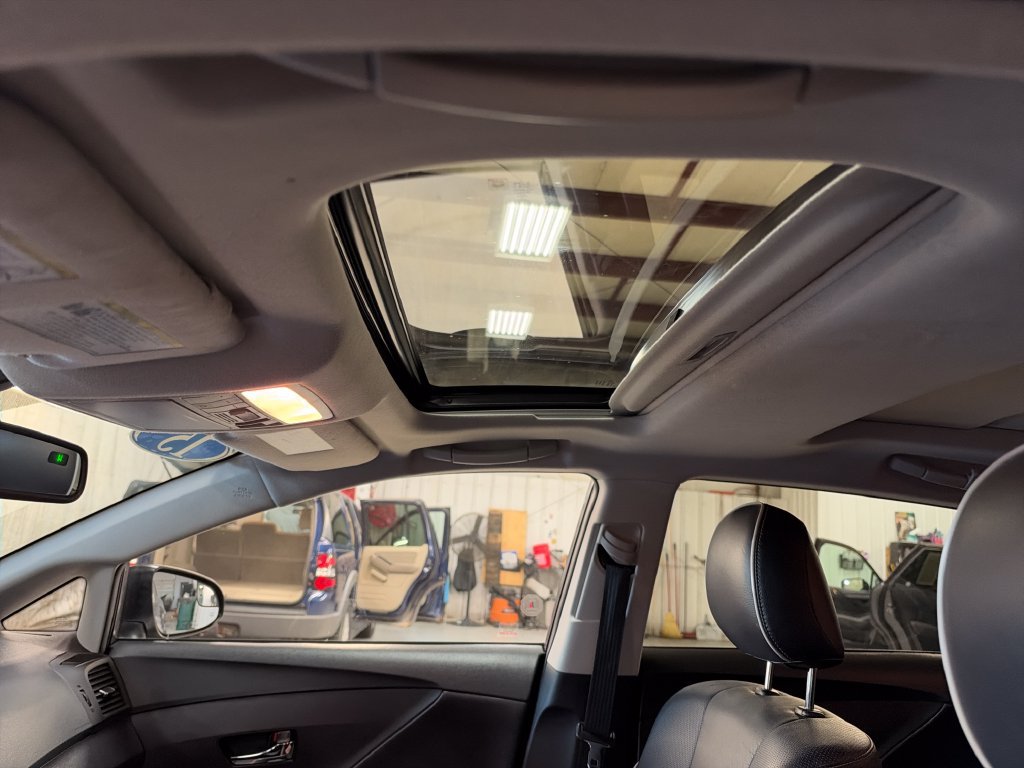 Used 2015 Toyota Venza AWD image 12