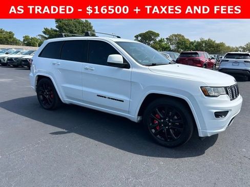 Used 2021 Jeep Grand Cherokee Laredo X image 1
