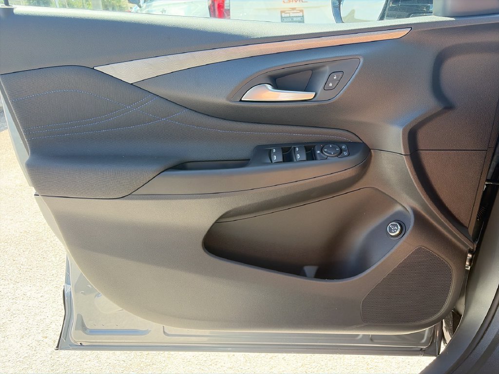 New 2026 Buick Envista Sport Touring w/ Convenience I Package FWD image 28