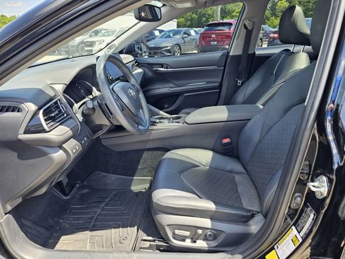 Used 2022 Toyota Camry XSE w/ Navigation Package FWD image 16