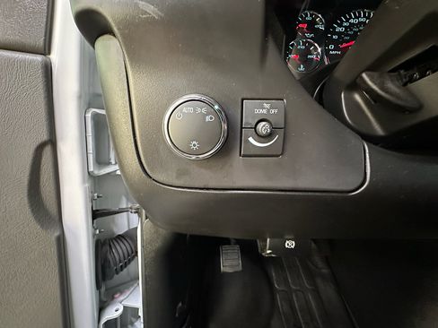 Certified 2025 Chevrolet Express 2500 w/ Driver Convenience Package RWD image 24