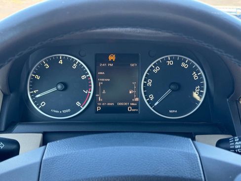 Used 2016 Land Rover LR4 HSE Silver Edition image 23