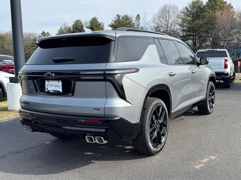 New 2026 Chevrolet Traverse RS FWD image 3