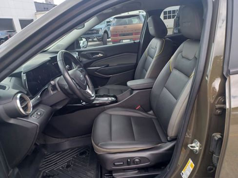 Used 2024 Chevrolet Trax ACTIV w/ Driver Confidence Package FWD image 7