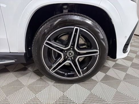 New 2026 Mercedes-Benz GLS 450 4MATIC image 9