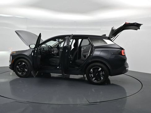 Used 2026 Kia Sportage LX FWD image 42