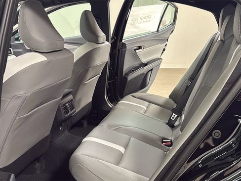 New 2026 Toyota Camry SE image 15