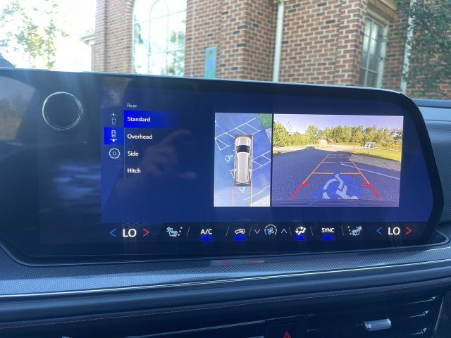 Certified 2025 Chevrolet Suburban RST w/ Advanced Technology Package AWD/4WD image 17