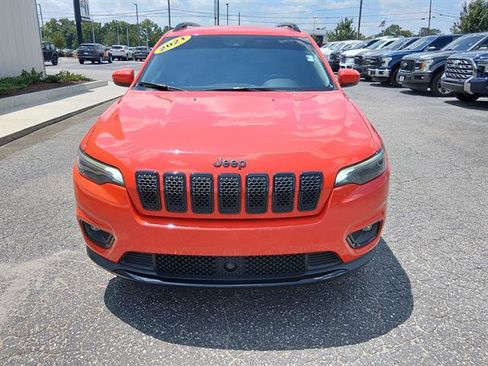 Used 2021 Jeep Cherokee Latitude Plus FWD image 8