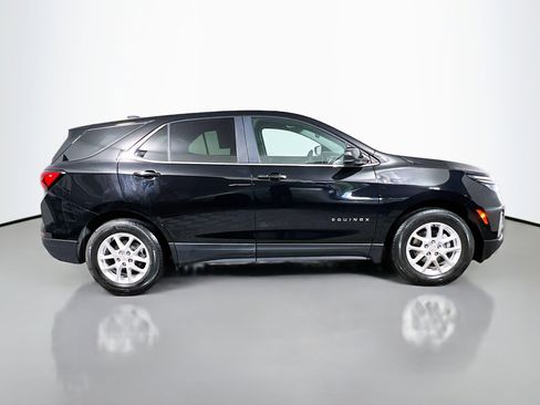 Used 2024 Chevrolet Equinox LT image 3