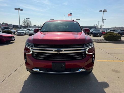 Used 2024 Chevrolet Tahoe LT w/ LT Signature Package image 8