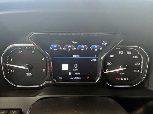 Used 2023 GMC Sierra 3500 Denali w/ Denali Ultimate Package image 32