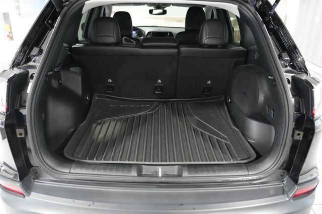 Used 2022 Jeep Cherokee Limited AWD/4WD image 10