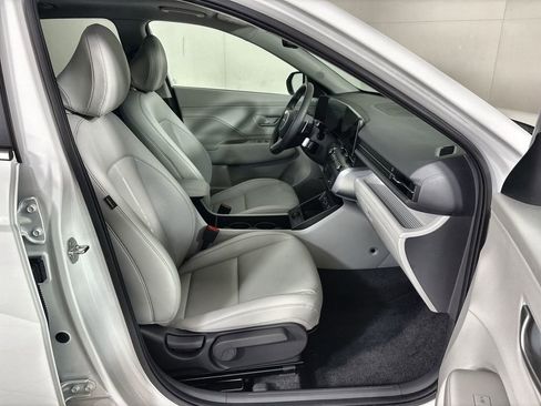 Used 2024 Hyundai Kona Limited FWD image 26