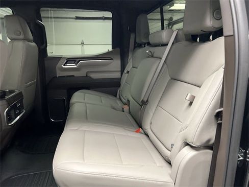 Used 2024 GMC Sierra 1500 SLT w/ SLT Premium Plus Package image 86