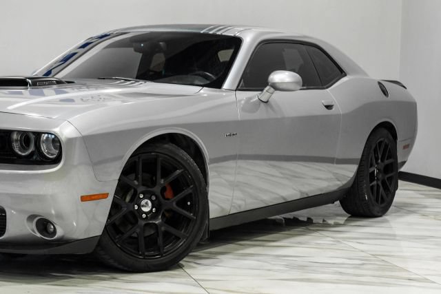 Used 2015 Dodge Challenger R/T Plus RWD image 8