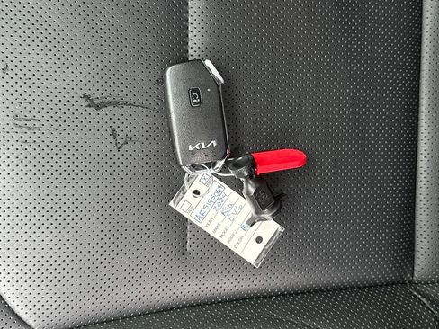 Used 2024 Kia EV6 Wind image 29