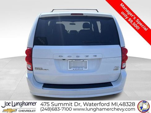 Used 2016 Dodge Grand Caravan R/T FWD image 4