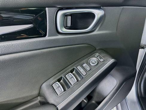 Used 2022 Honda Civic Sport Touring image 18