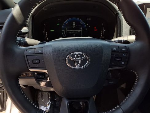 Used 2025 Toyota Camry SE w/ Multimedia Upgrade Package FWD image 12