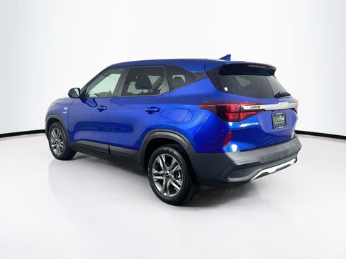 Used 2022 Kia Seltos LX AWD/4WD image 5