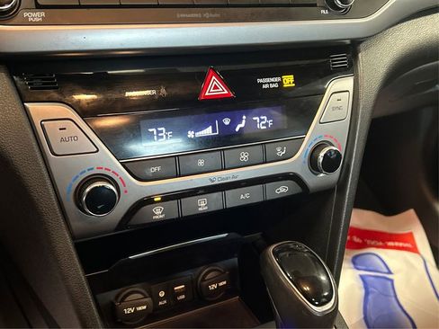 Used 2017 Hyundai Elantra Value Edition image 27