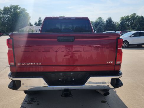 Certified 2025 Chevrolet Silverado 2500 LTZ w/ LTZ Convenience Package AWD/4WD image 5