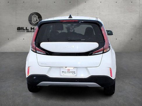 Used 2023 Kia Soul LX w/ LX Technology Package image 7