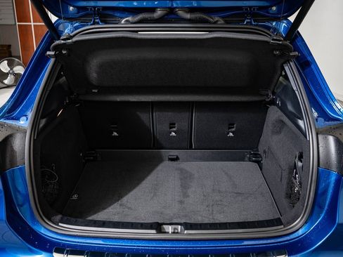 Certified 2025 Mercedes-Benz GLA 250 4MATIC image 18