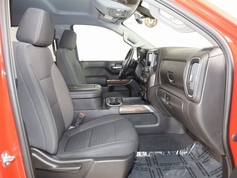 Used 2020 Chevrolet Silverado 1500 LT Trail Boss image 11