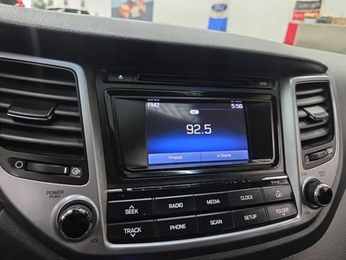 Used 2016 Hyundai Tucson SE w/ Option Group 02 image 16