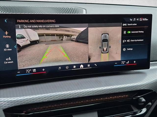 Used 2025 BMW 330i xDrive Sedan AWD/4WD image 11