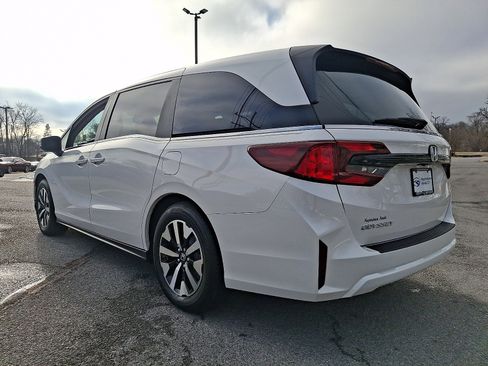 Used 2025 Honda Odyssey EX-L image 4