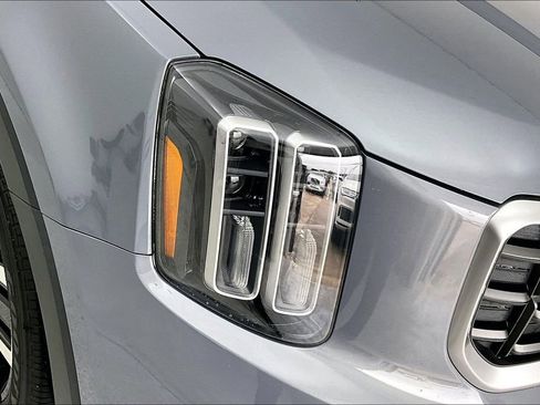 Used 2024 Kia Telluride SX image 39