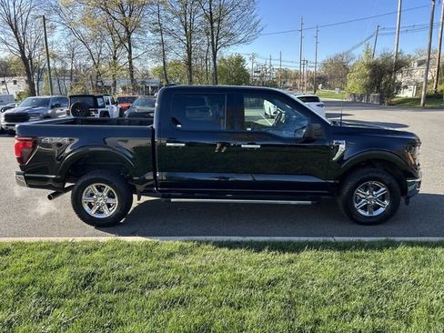 Used 2025 Ford F150 XLT w/ Equipment Group 301A Standard AWD/4WD image 9
