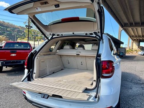 Used 2015 BMW X5 xDrive35i w/ Premium Package image 19