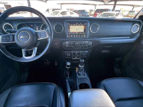 Used 2021 Jeep Wrangler Unlimited Sahara w/ Cold Weather Group image 16