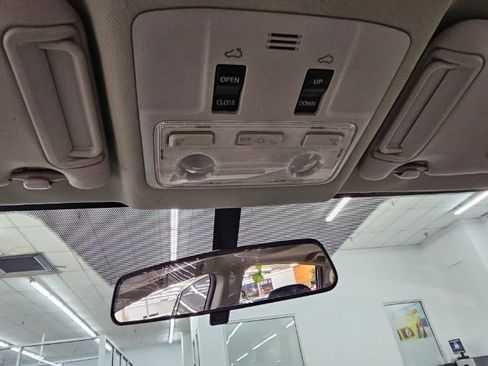 Used 2015 Toyota RAV4 XLE image 21