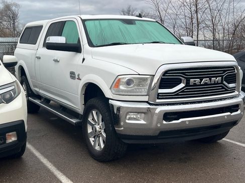 Used 2017 RAM 3500 Laramie Longhorn image 2