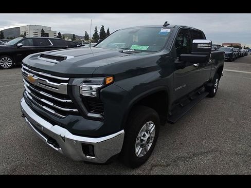 Used 2025 Chevrolet Silverado 2500 LTZ w/ LTZ Convenience Package AWD/4WD image 1