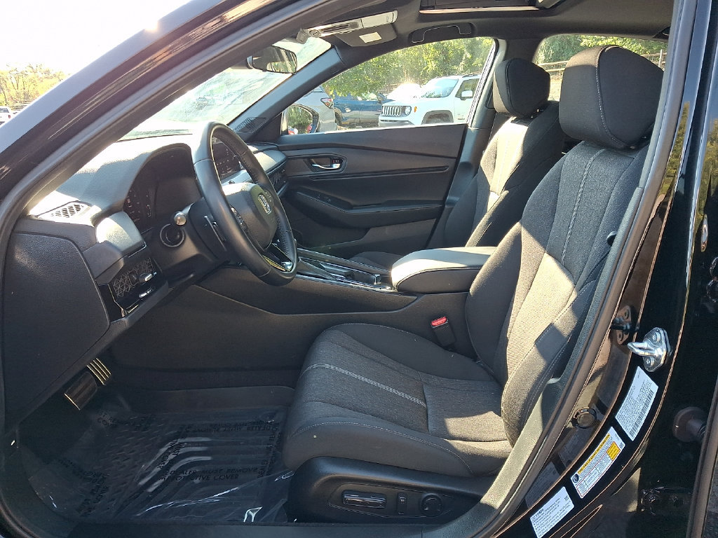 Used 2025 Honda Accord Sport image 14