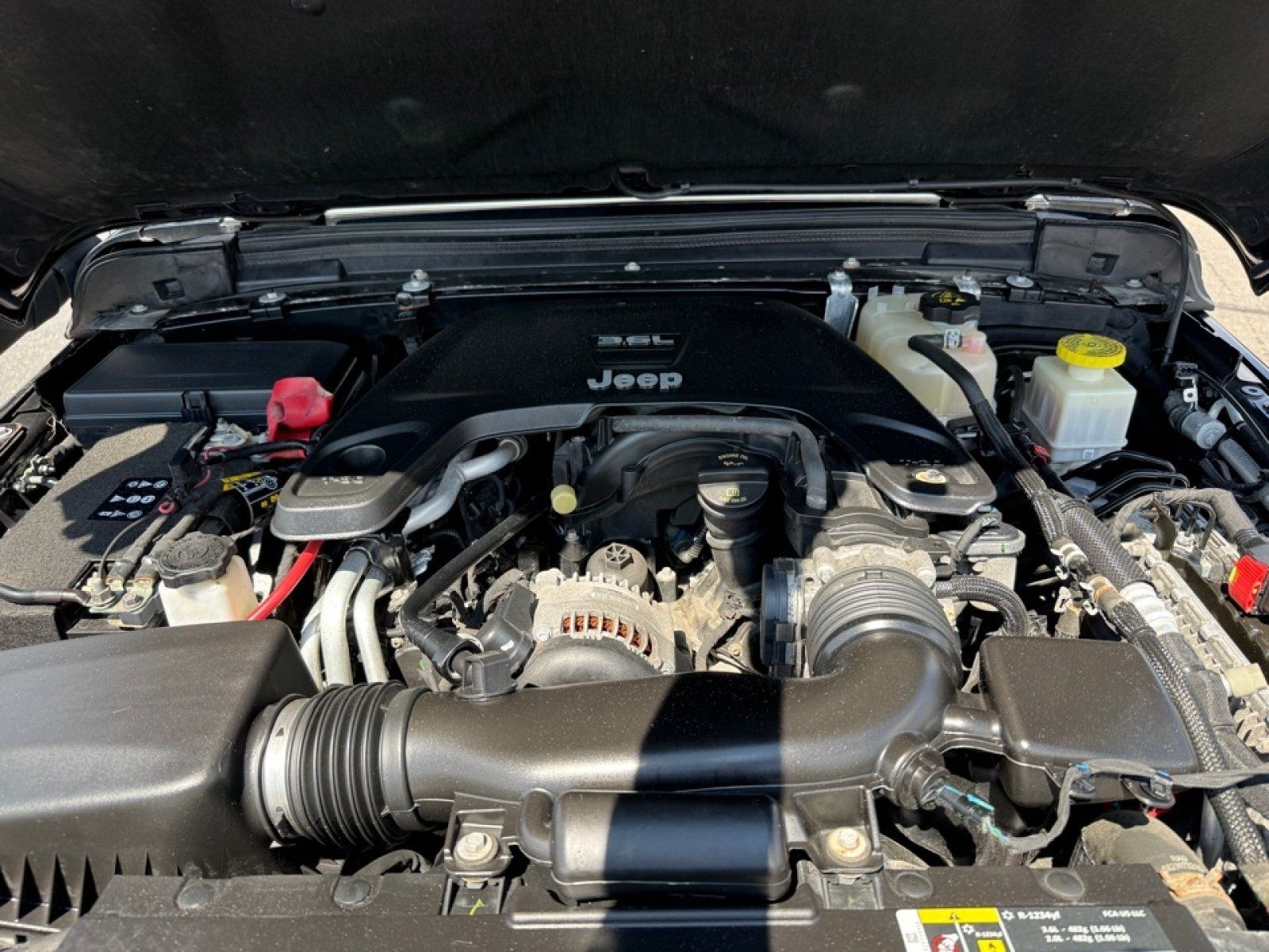 Used 2020 Jeep Gladiator Overland w/ Uconnect 4C Nav & Sound Group AWD/4WD image 38