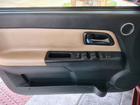 Used 2011 Chevrolet Colorado LT w/ LPO--Chrome Package AWD/4WD image 9