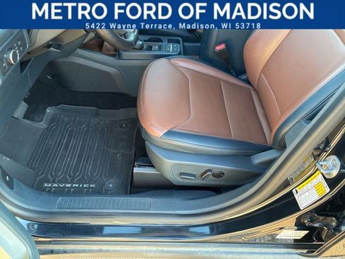 Certified 2022 Ford Maverick Lariat w/ Lariat Luxury Package image 16